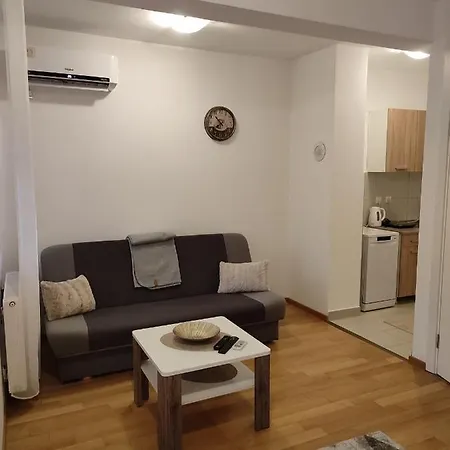 Apartment Studio Marija *